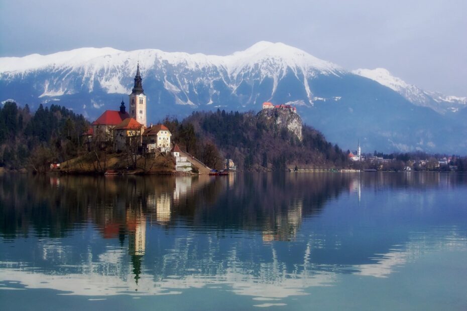 Blejski otok, Slovenia, Mountains