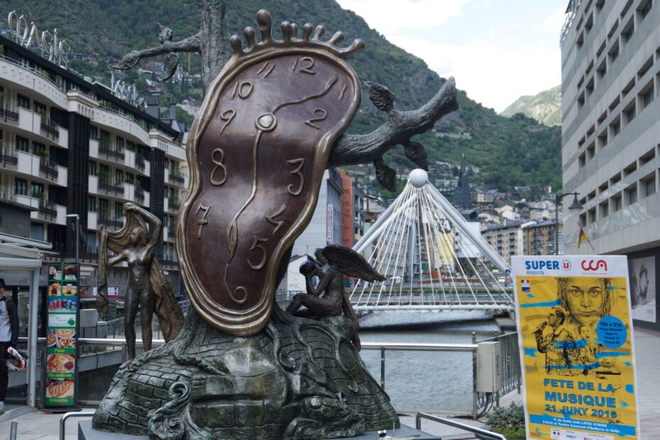 Clock, Deformed, Andorra image